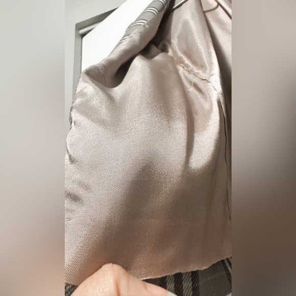 Coat - Picture 3 of 3